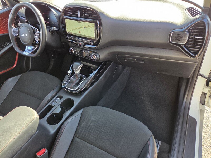 Used 2023 White Kia GT-Line image 21