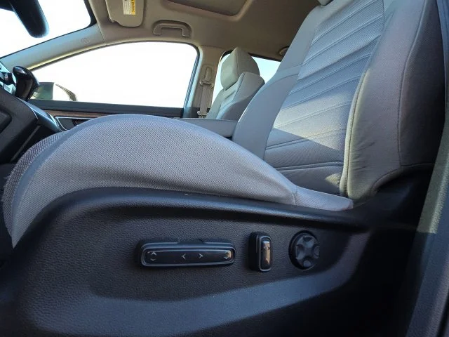 Used 2019  Honda EX image 19