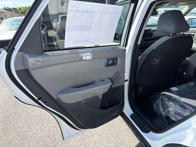 New 2027 Snow White Pearl Kia LX image 8