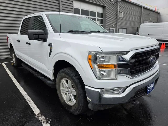 Used 2022 Oxford White Ford XLT image 1