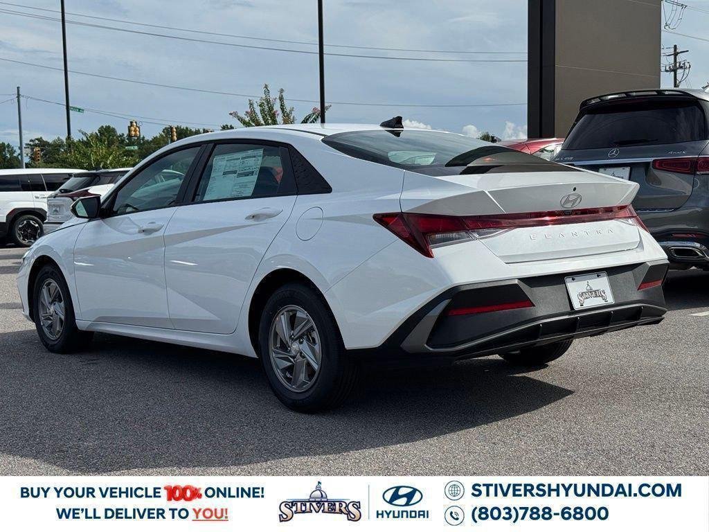 New 2026 White Hyundai SE image 12