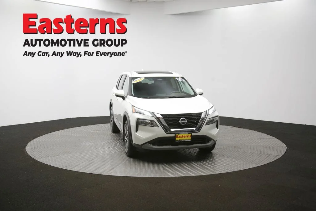 Used 2023 White Nissan SV image 53