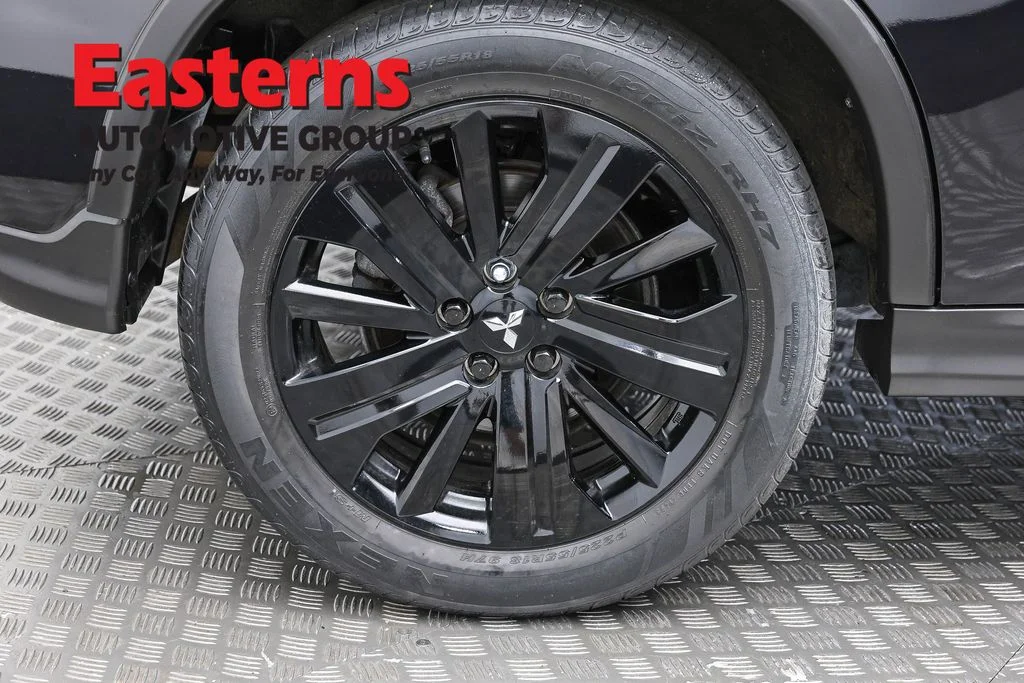 Used 2023 Black Mitsubishi 2.0 LE image 29