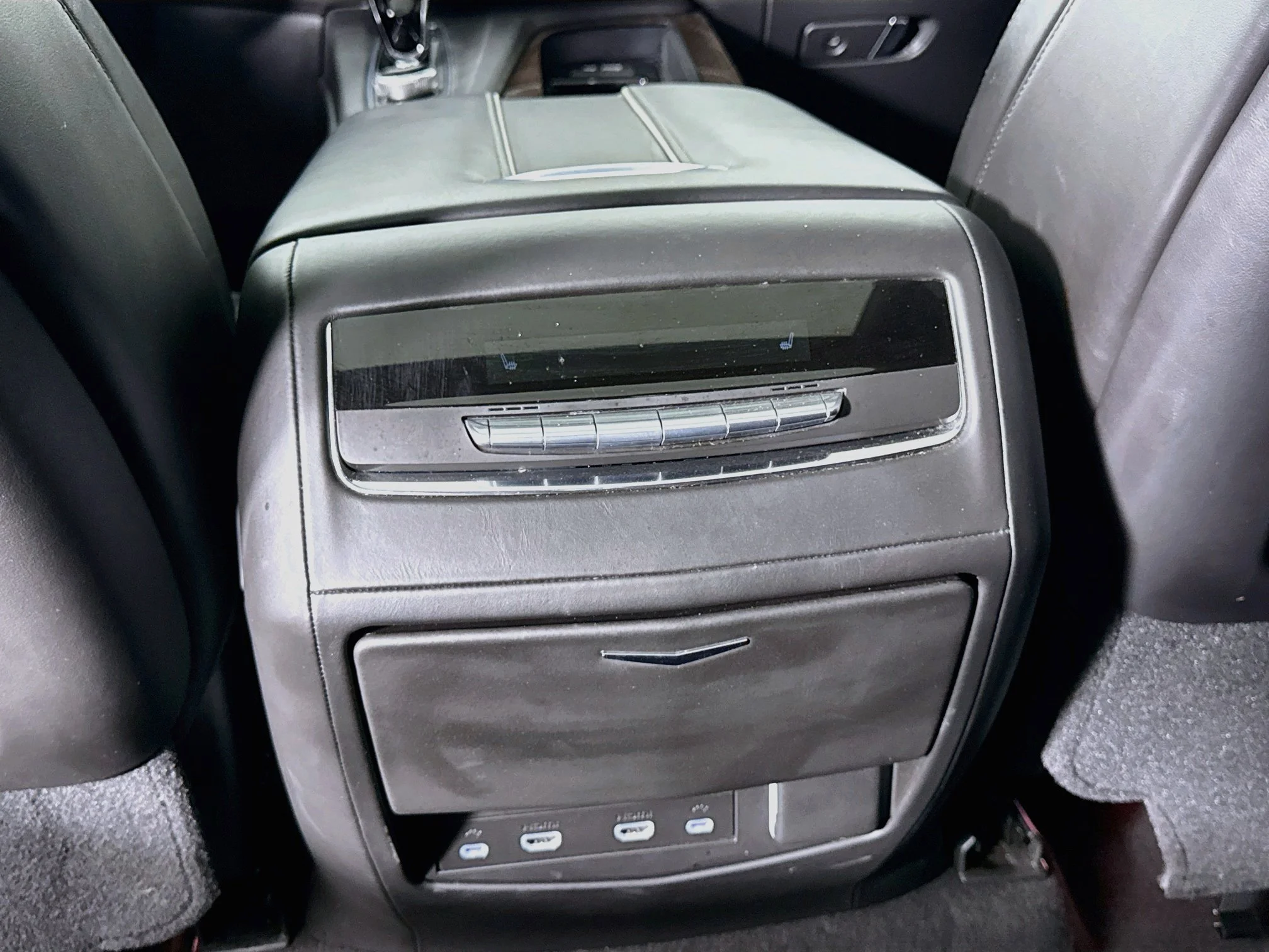 Used 2021 BLACK RAVEN Cadillac Sport Platinum image 29
