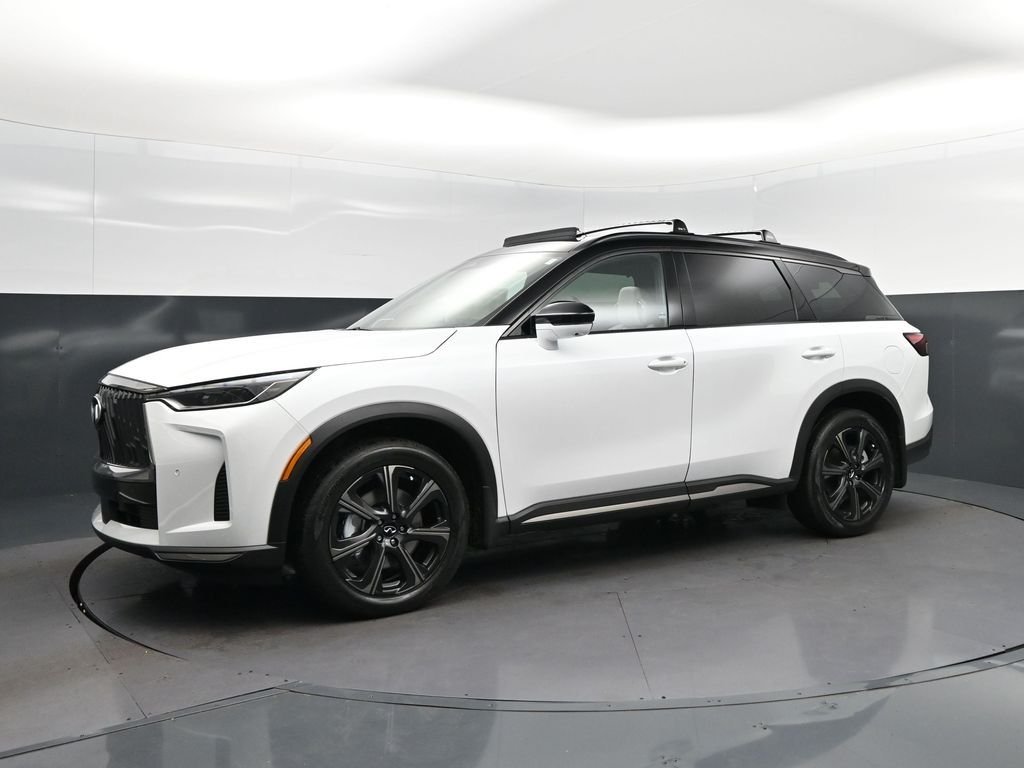 New 2027 2T RAD WHT INFINITI Autograph AWD image 3