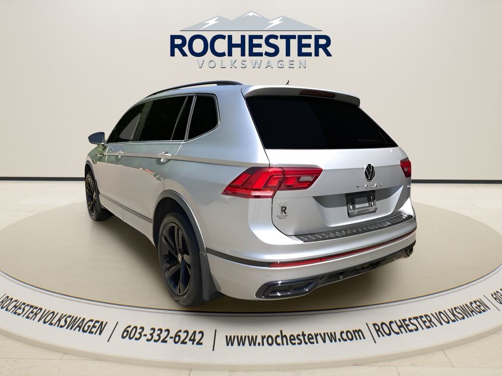 Used 2024 Silver Volkswagen 2.0T SE R-Line Black image 5