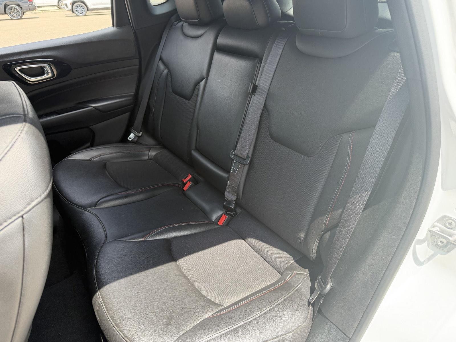 Used 2025 Bright White Clearcoat Jeep Trailhawk image 17