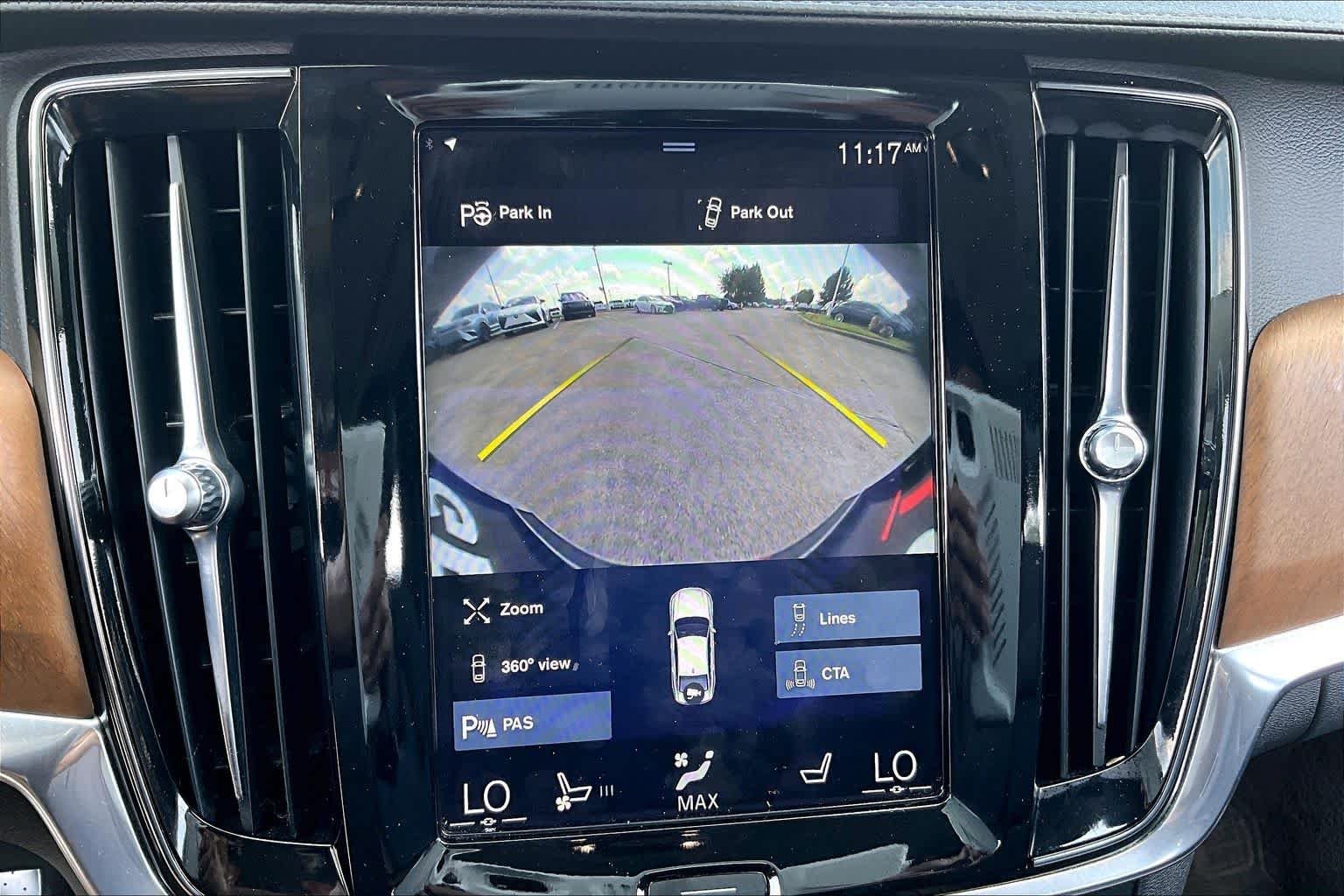 Used 2017 Osmium Grey Metallic Volvo Inscription image 25