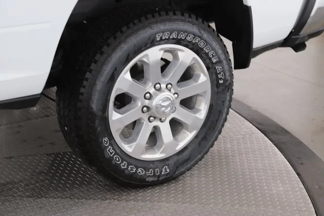 New 2026 Bright White Clear-Coat Exterior Paint RAM Laramie image 14