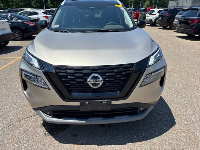 Certified Used 2021 Brilliant Silver / Black Nissan SL image 2