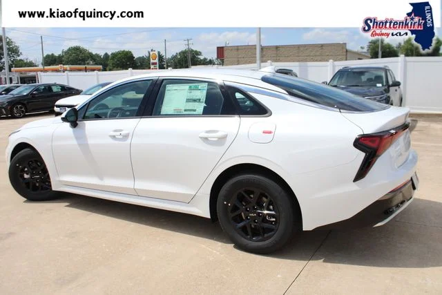 New 2026 White Kia LXS image 3