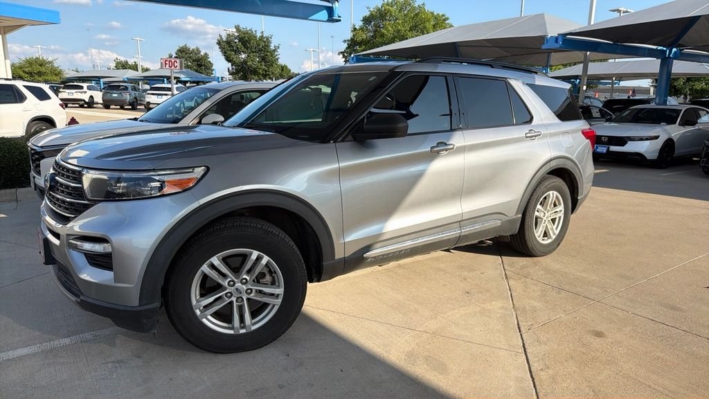 2020 Ford Explorer XLT RWD's photo