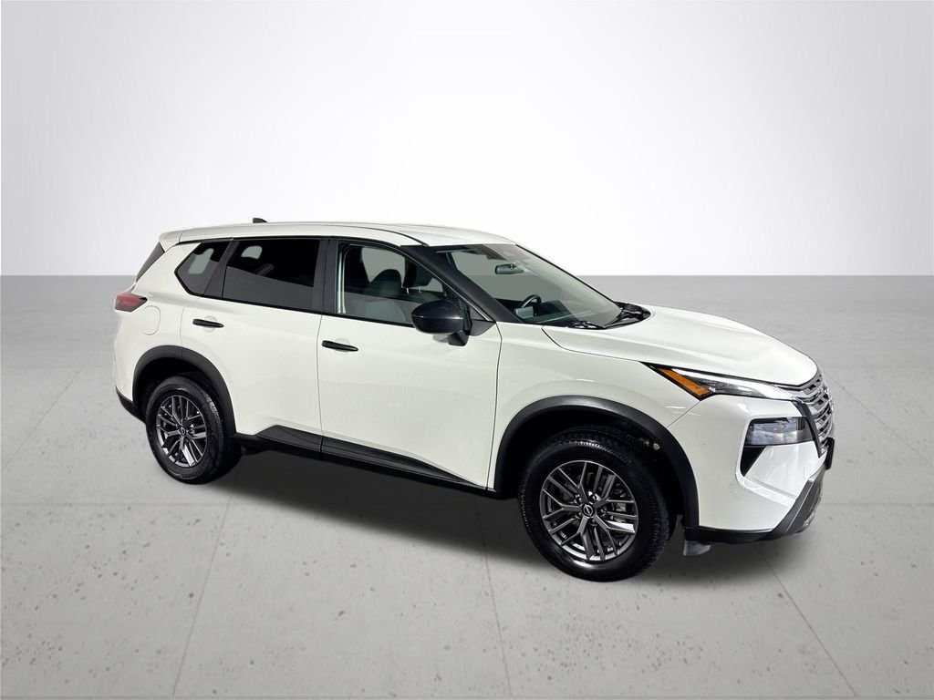 Used 2024 White Nissan S image 4