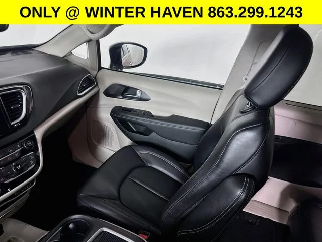 Used 2024 Red Chrysler Touring L image 21