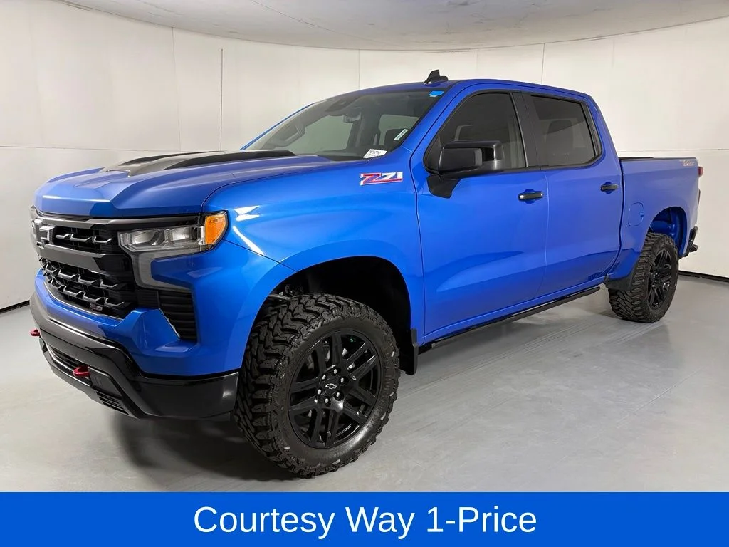 Used 2026 Blue Chevrolet LT Trail Boss image 5
