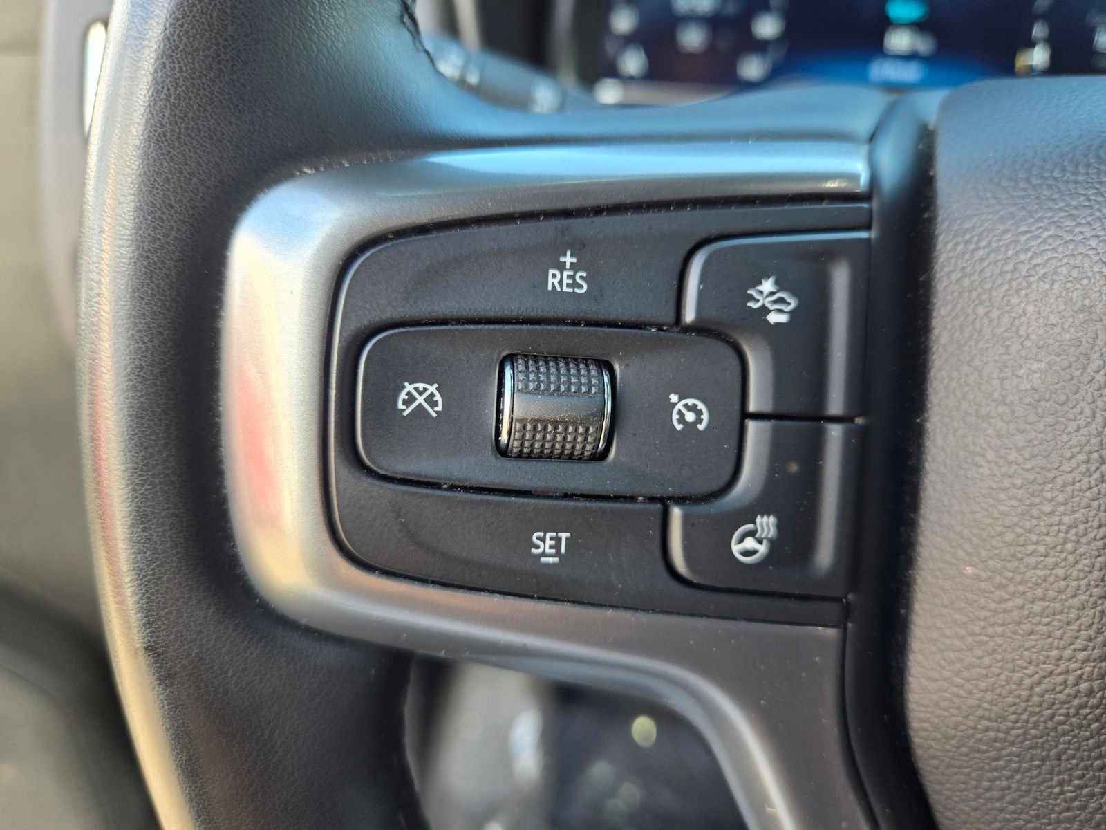 2024 Chevrolet Suburban Premier - Photo 14