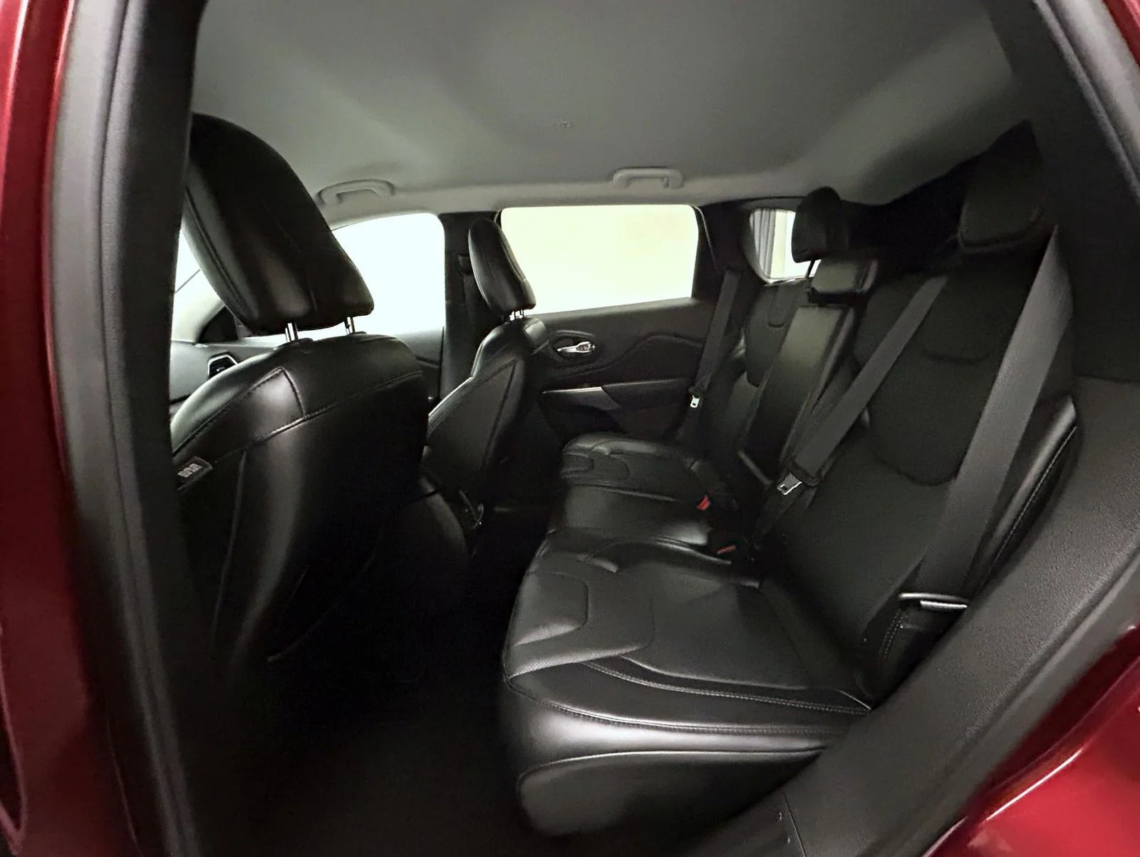 Used 2019 Red Jeep Limited image 19