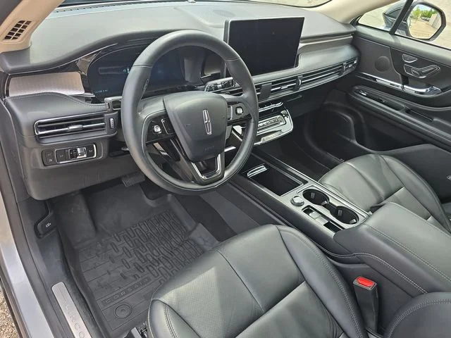 Certified Used 2024 Silver Lincoln Grand Touring image 16