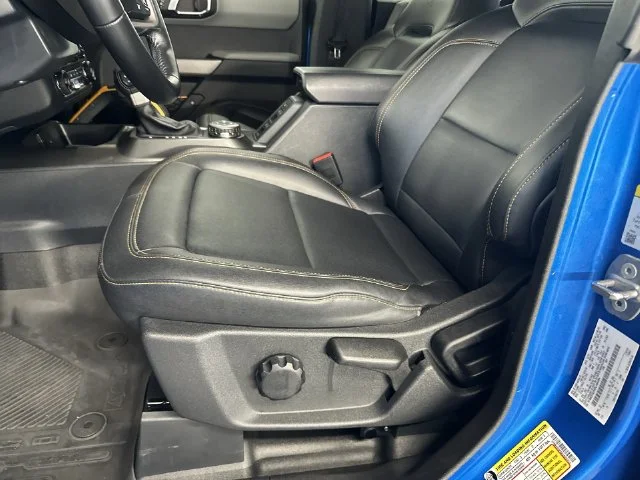 Used 2023 Blue Ford Badlands image 13