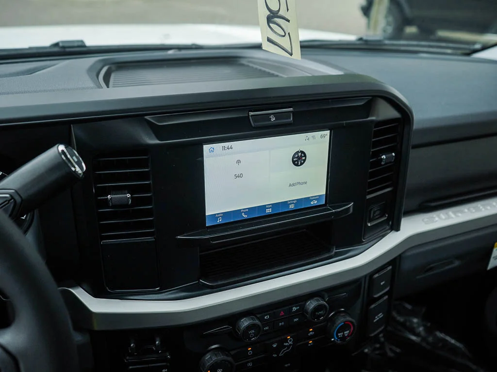 New 2026 Oxford White Ford F-350® XLT image 19