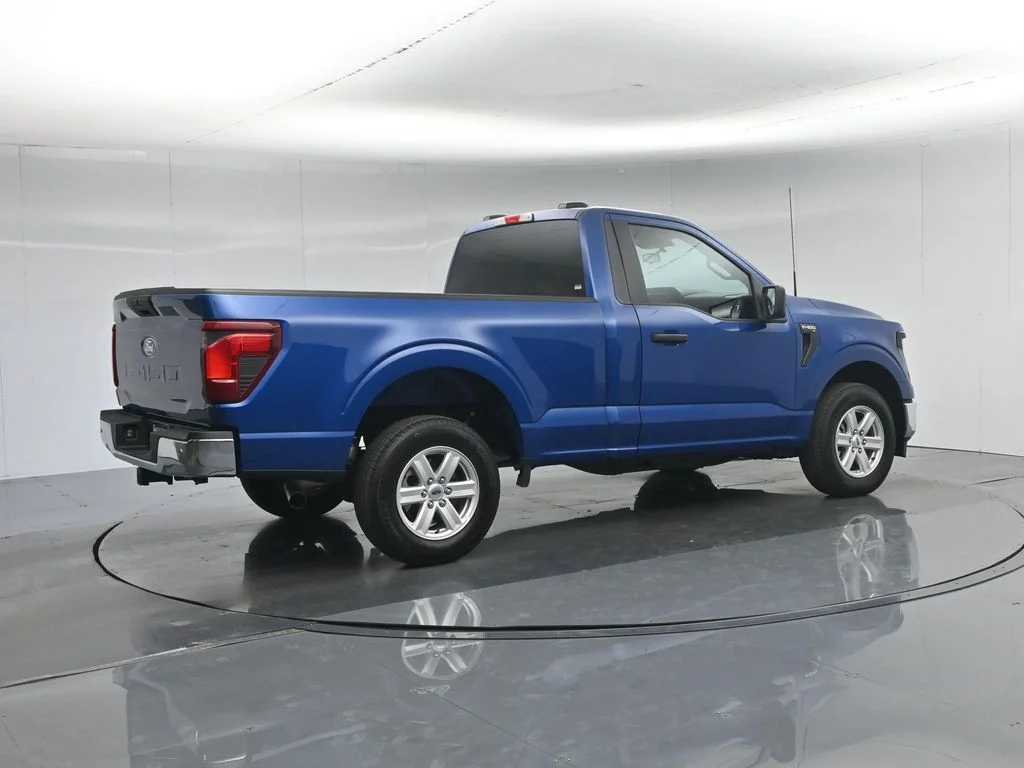 New 2026 Oxford White Ford XLT image 22