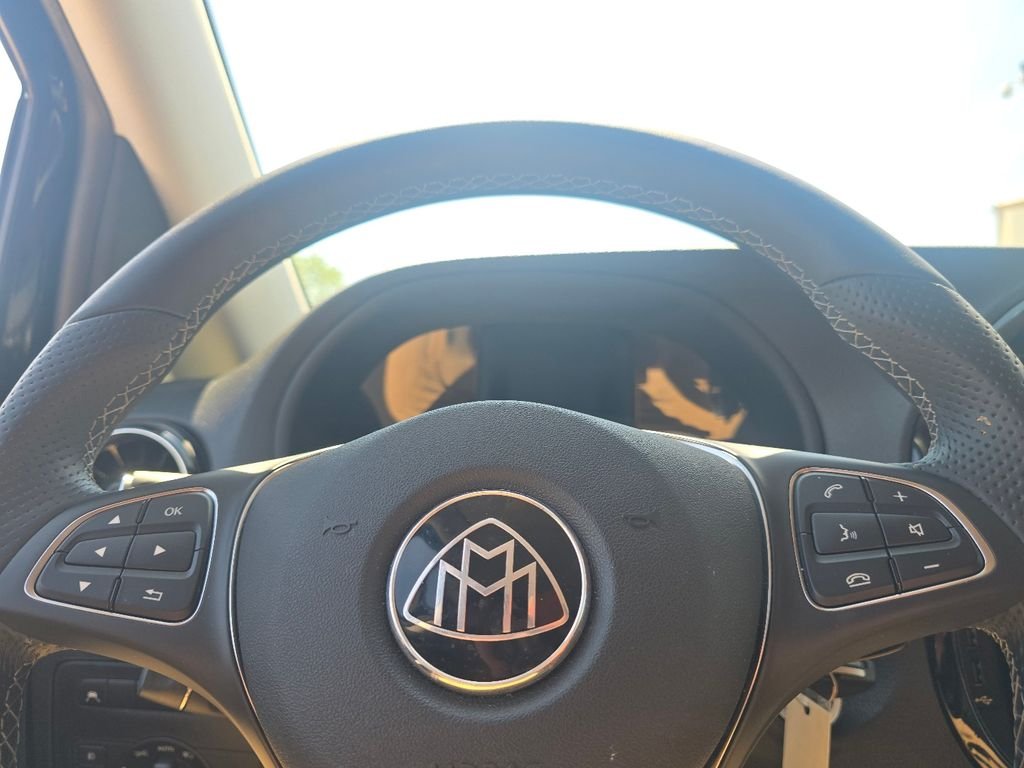 Used 2023  Mercedes-Benz Passenger image 28