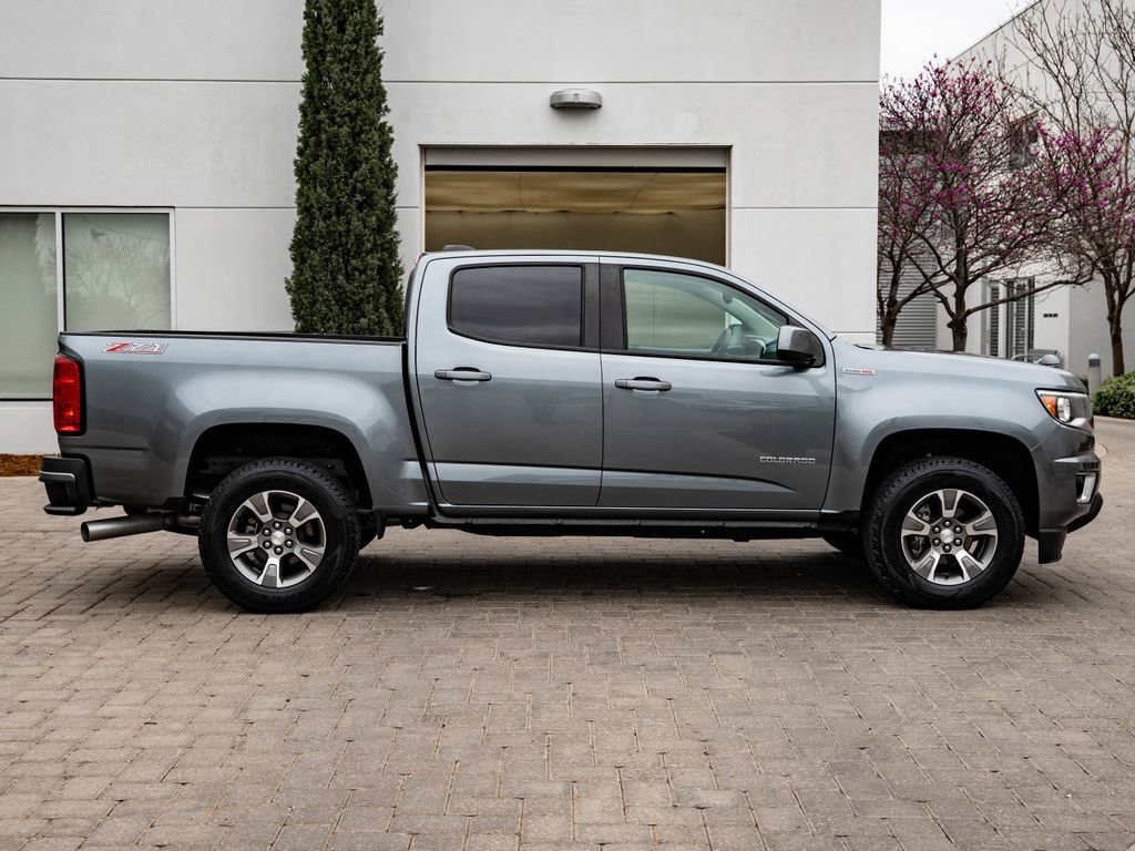Used 2019 Satin Steel Metallic Chevrolet Z71 image 11