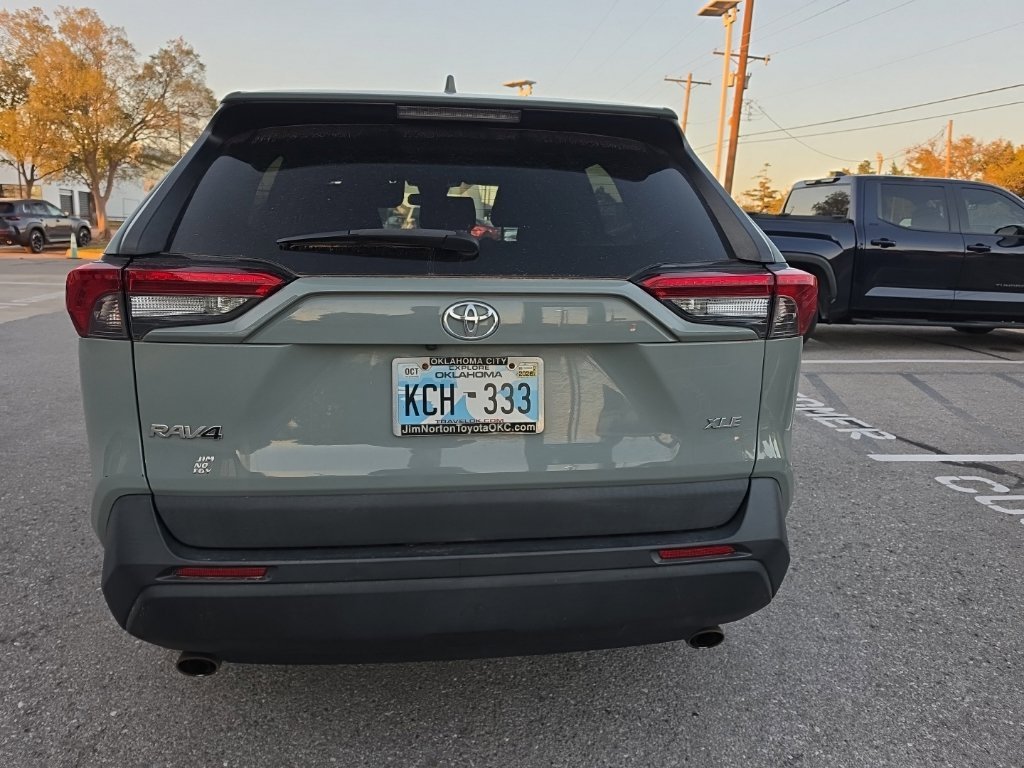 Used 2020 Gray Toyota XLE image 25