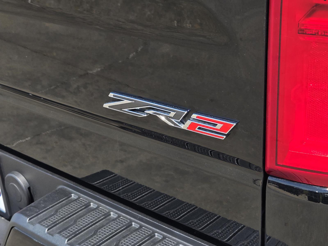 Used 2025 Black Chevrolet ZR2 image 8