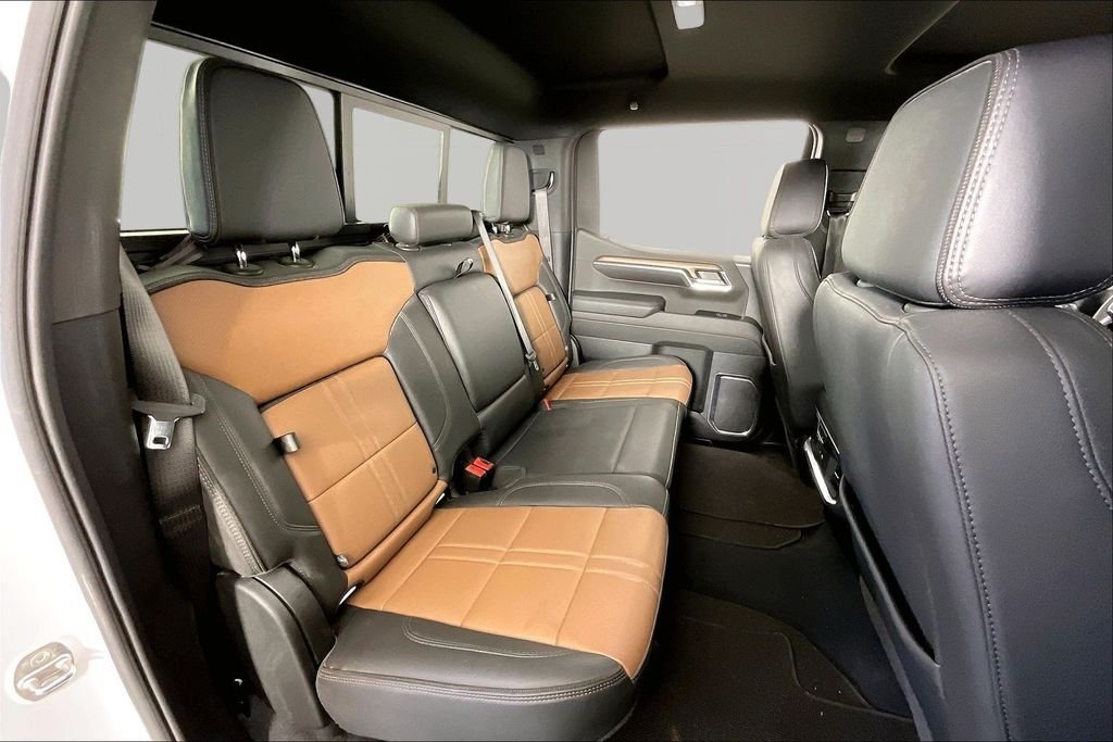 Used 2024 Beige Chevrolet High Country image 21