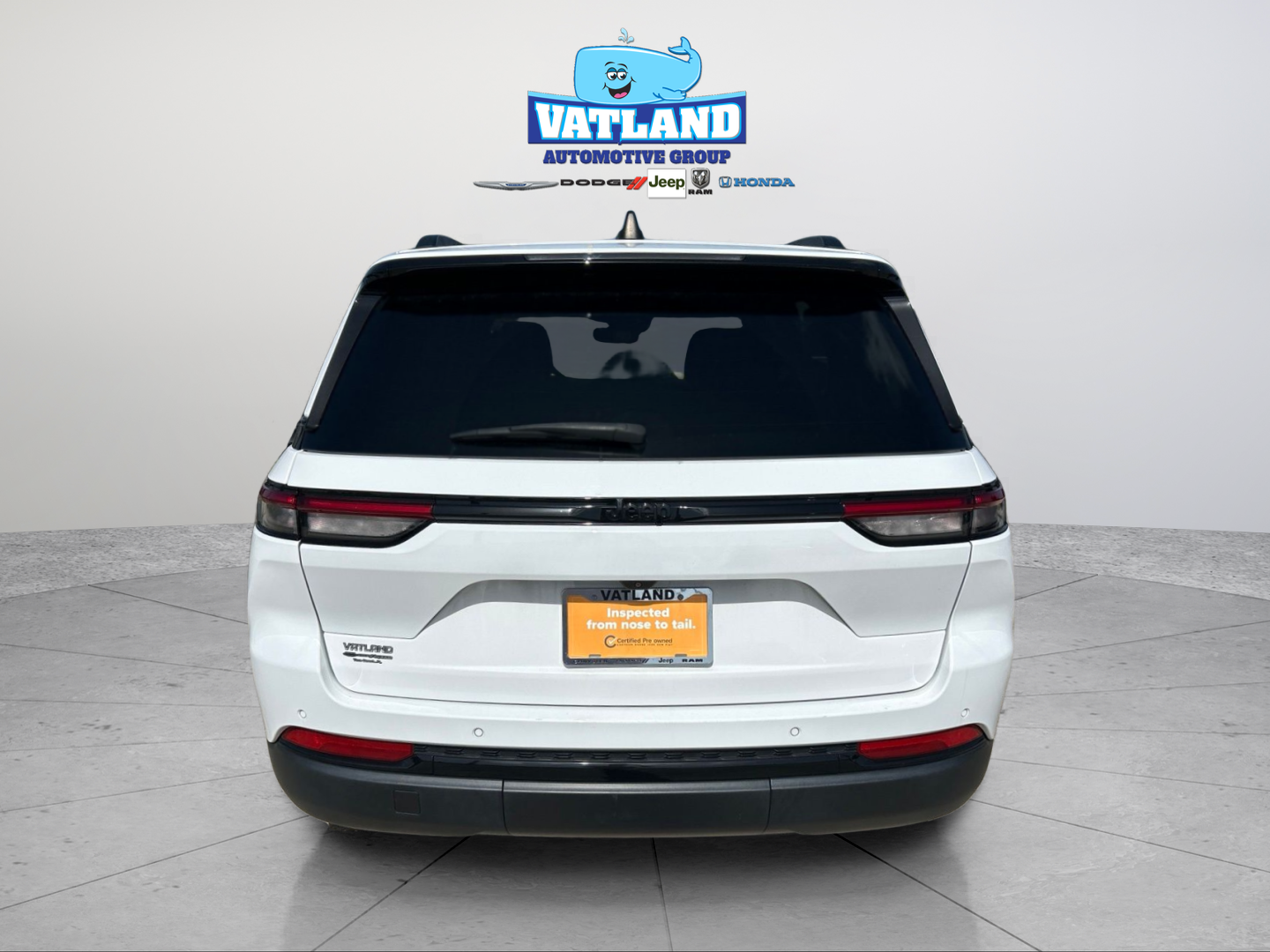 Certified Used 2024 White Jeep Altitude image 4