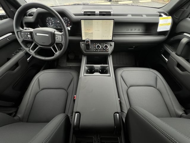 New 2026 Santorini Black Land Rover S image 16