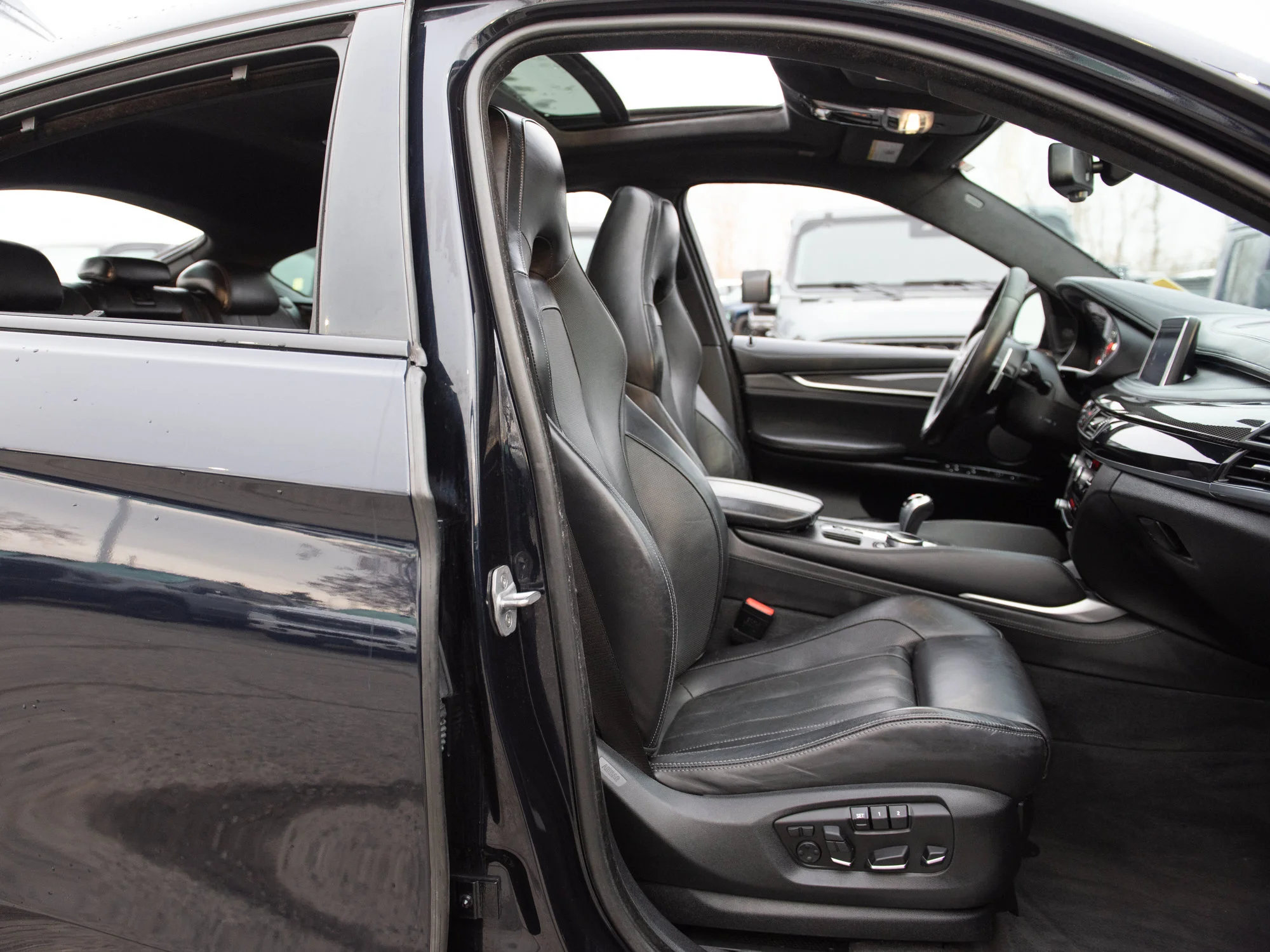 Used 2017 Black BMW Base* AWD image 19