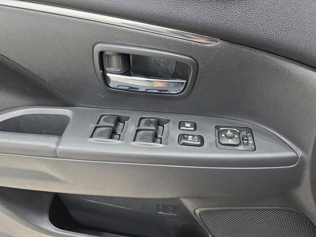 Used 2024 Gray Mitsubishi 2.0 ES image 28