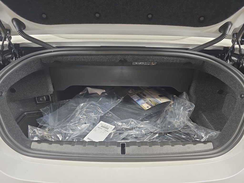 New 2027 Mineral White Metallic BMW M440i xDrive image 11