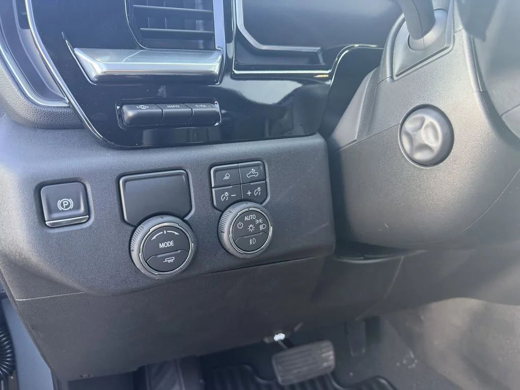 2026 Chevrolet Silverado 1500 LTZ - Photo 23