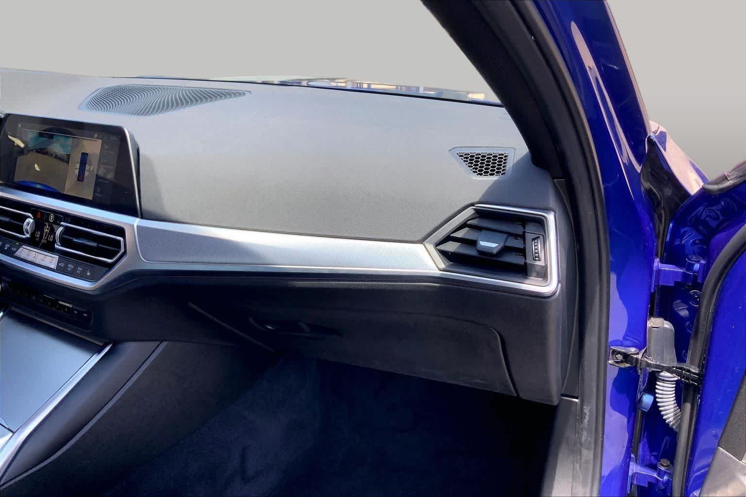 Used 2022 Portimao Blue Metallic BMW M340i image 17