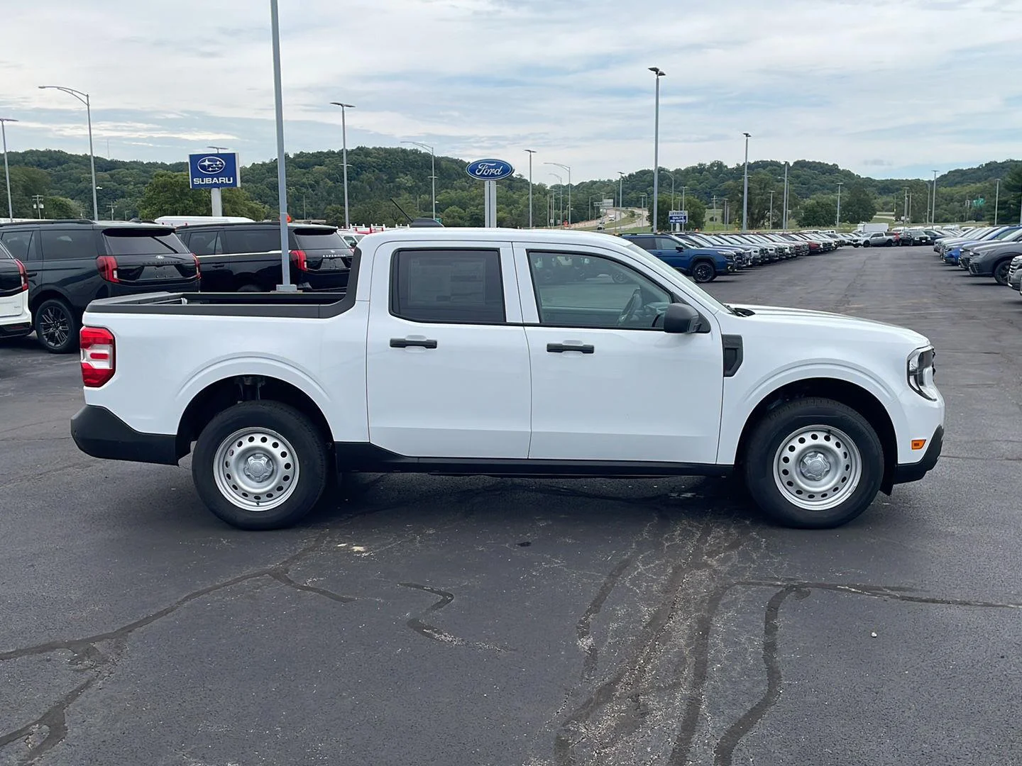 New 2026 Oxford White Ford XL image 6