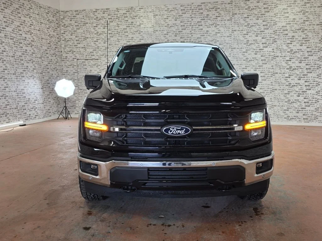 New 2026 Black Ford XLT image 2