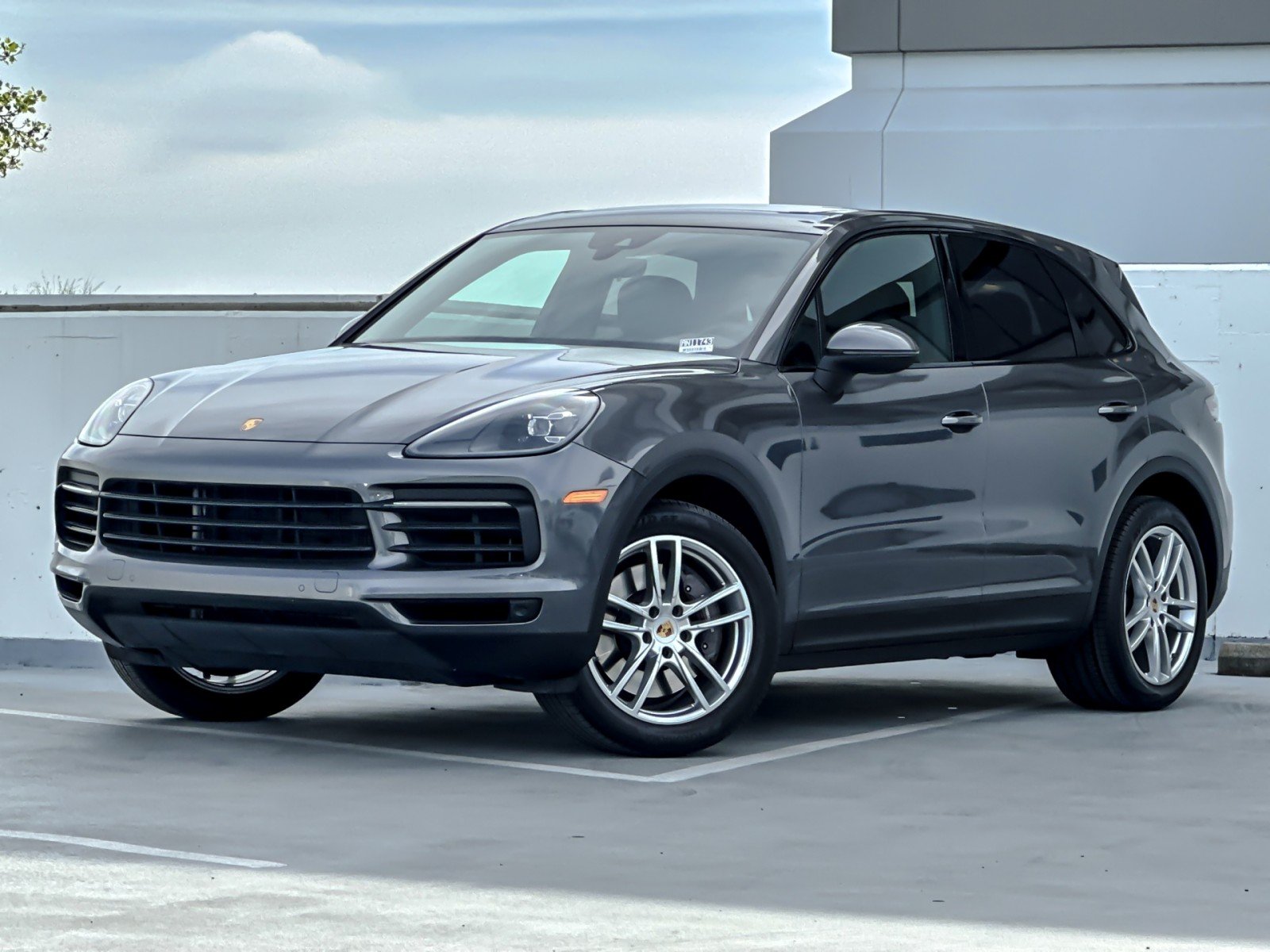 2023 Porsche Cayenne Base