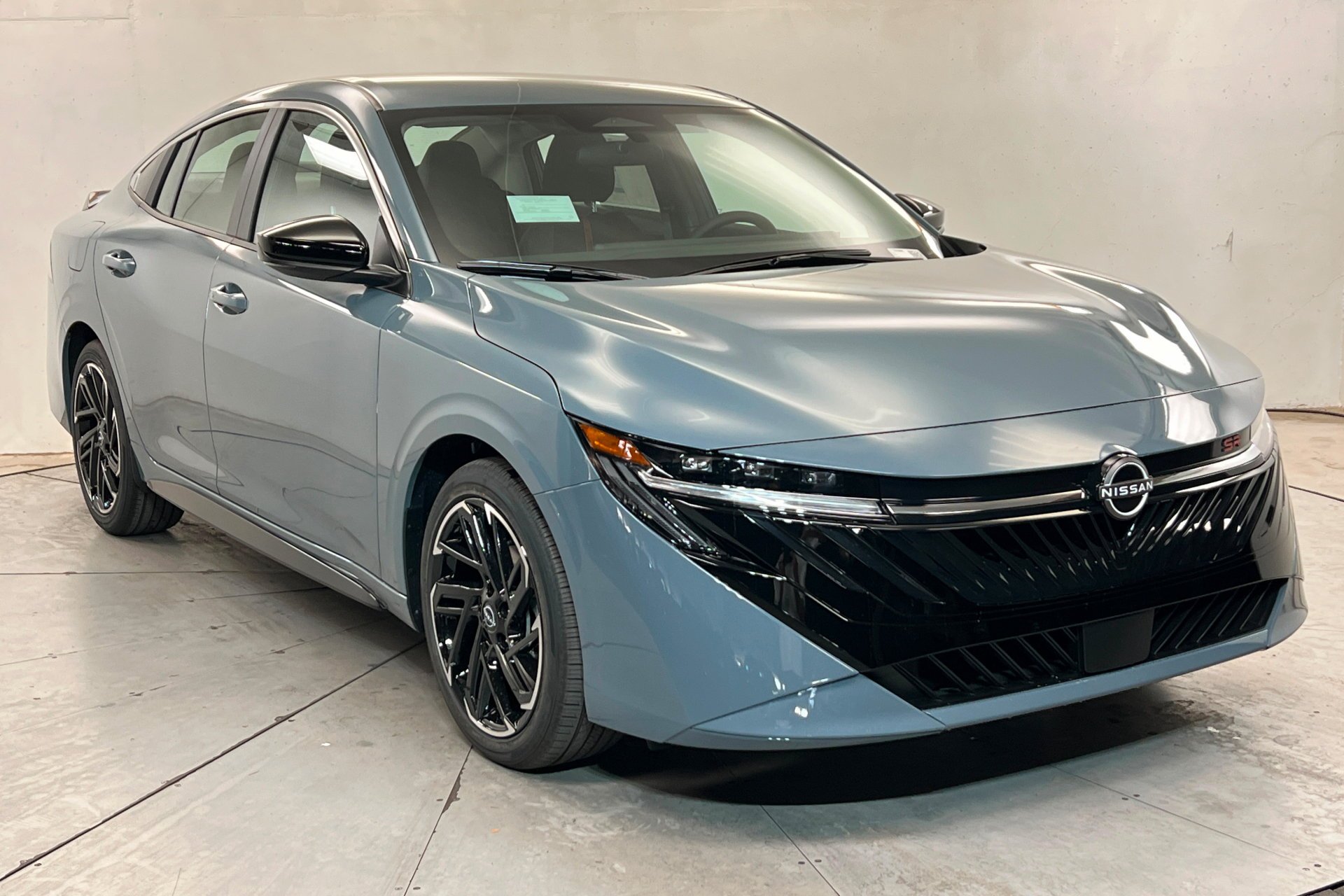 New 2027 Atlantic Gray Metallic Nissan SR image 8