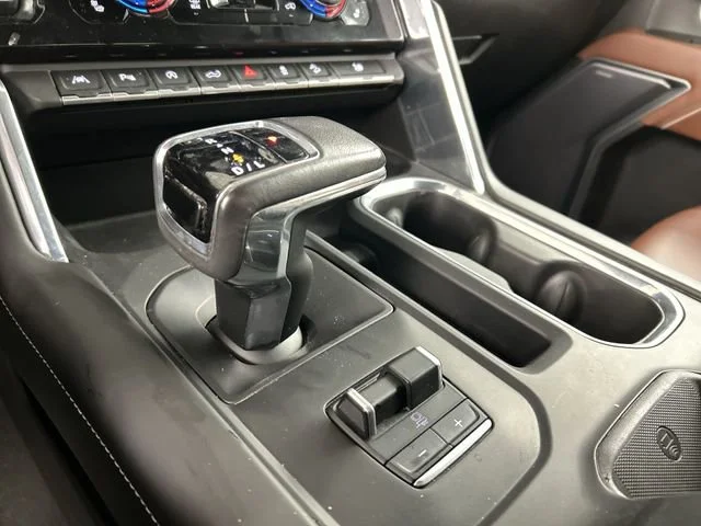 Used 2022 Onyx Black GMC Denali Ultimate image 10
