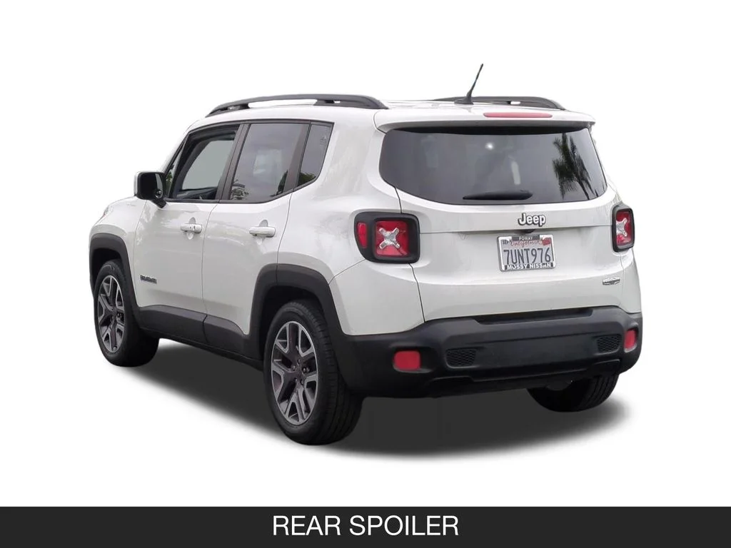 Used 2016 White Jeep Latitude image 7
