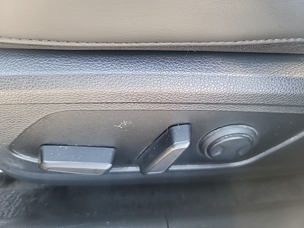 Used 2025 Gray Kia GT-Line image 11