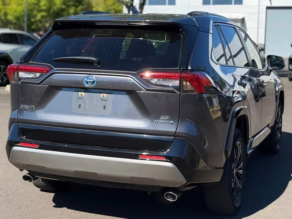 Used 2023 Gray Toyota SE image 5