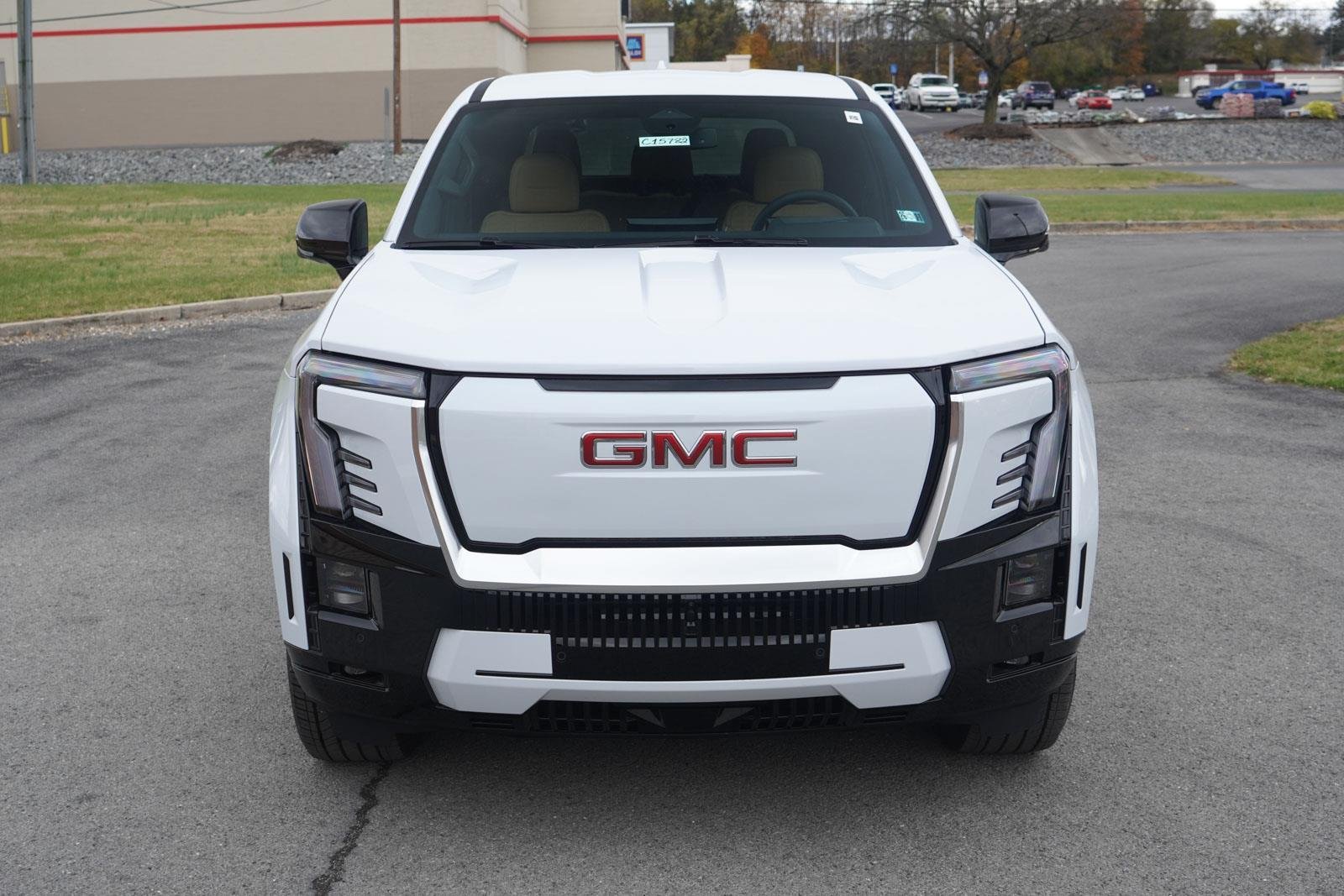New 2026 Glacier White Tricoat GMC Denali Standard Range image 10