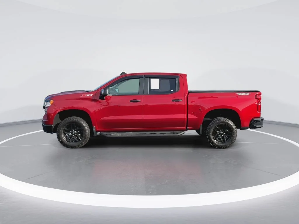 Used 2022 Red Chevrolet LT Trail Boss image 5