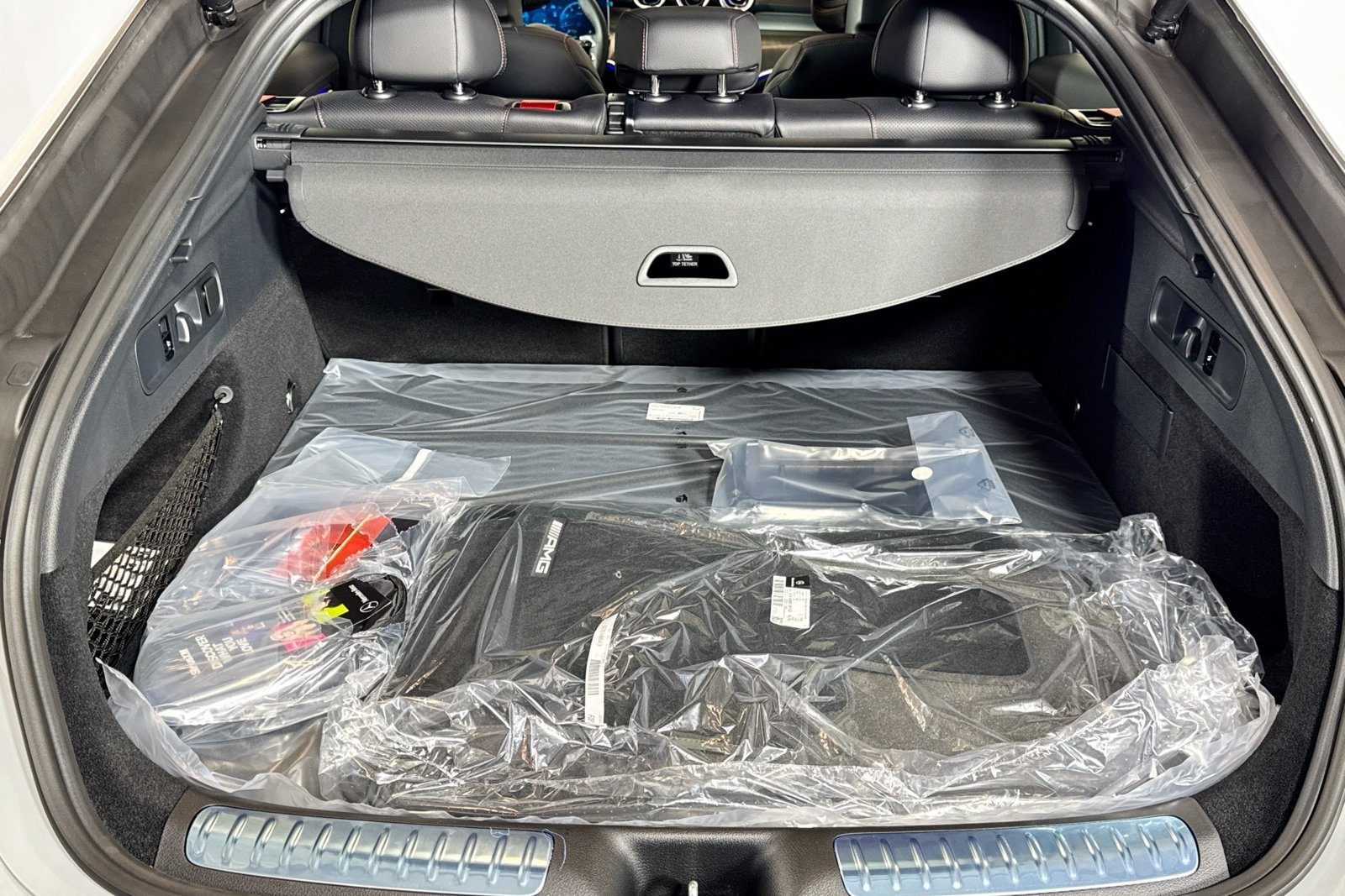 New 2026 MANUFAKTUR Alpine Grey Mercedes-Benz AMG® GLC 43 image 24