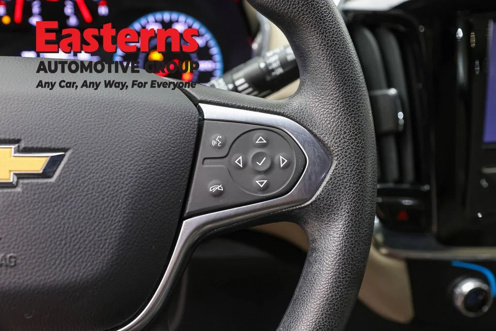 Used 2023 Gray Chevrolet LS image 15