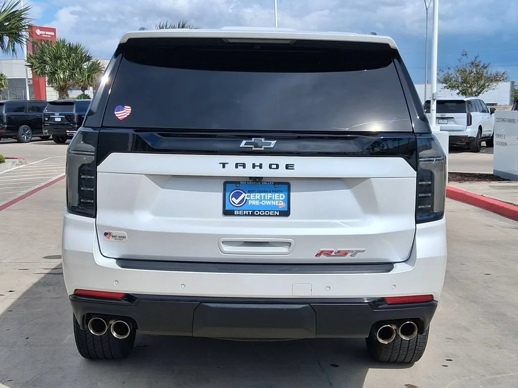 Used 2025 Iridescent Pearl Tricoat Chevrolet RST image 5
